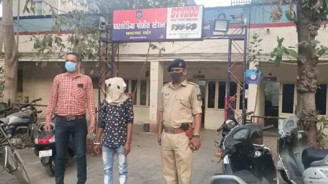 Ahmedabad : ઘાટલોડિયામાં જાહેર રોડ પર મહિલા પર એસીડ એટેક કરનાર આરોપી ઝડપાયો