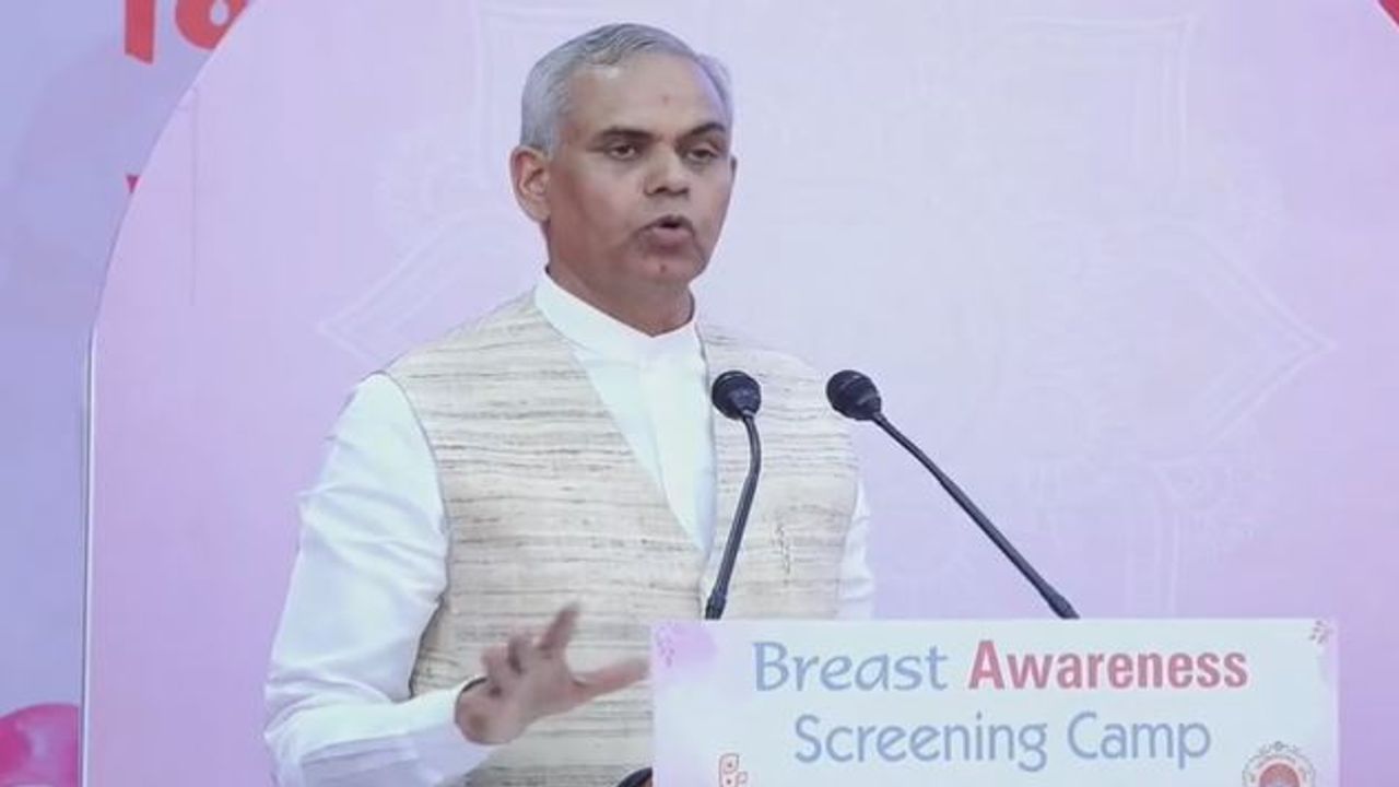 Anand : ગોકુલધામ-નાર ખાતે  મહિલાઓ માટે નિઃશુલ્ક સ્તન રોગ નિદાન અને સારવાર કેમ્પનો શુભારંભ