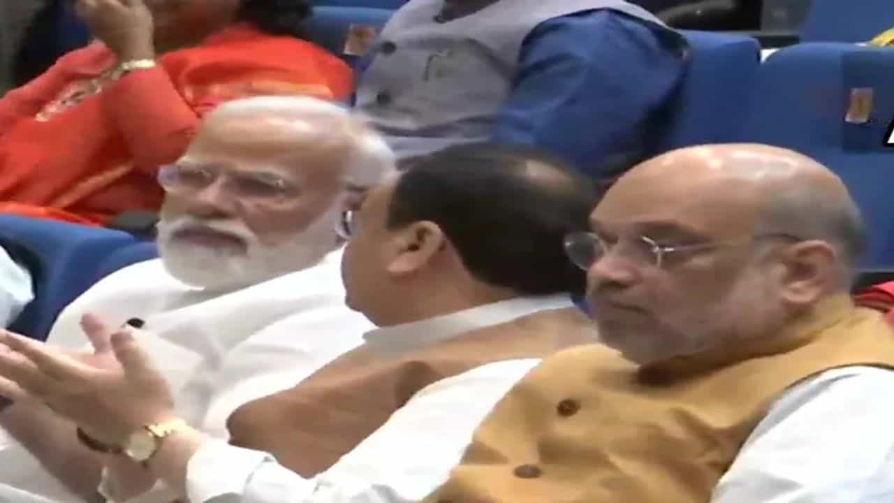 BJP Parliamentary party meeting: BJP સંસદીય દળની બેઠક પૂરી, PM મોદીએ કહ્યું સાંસદો લોકોને કલ્યાણકારી યોજનાઓ વિશે જાણકારી પુરી પાડે