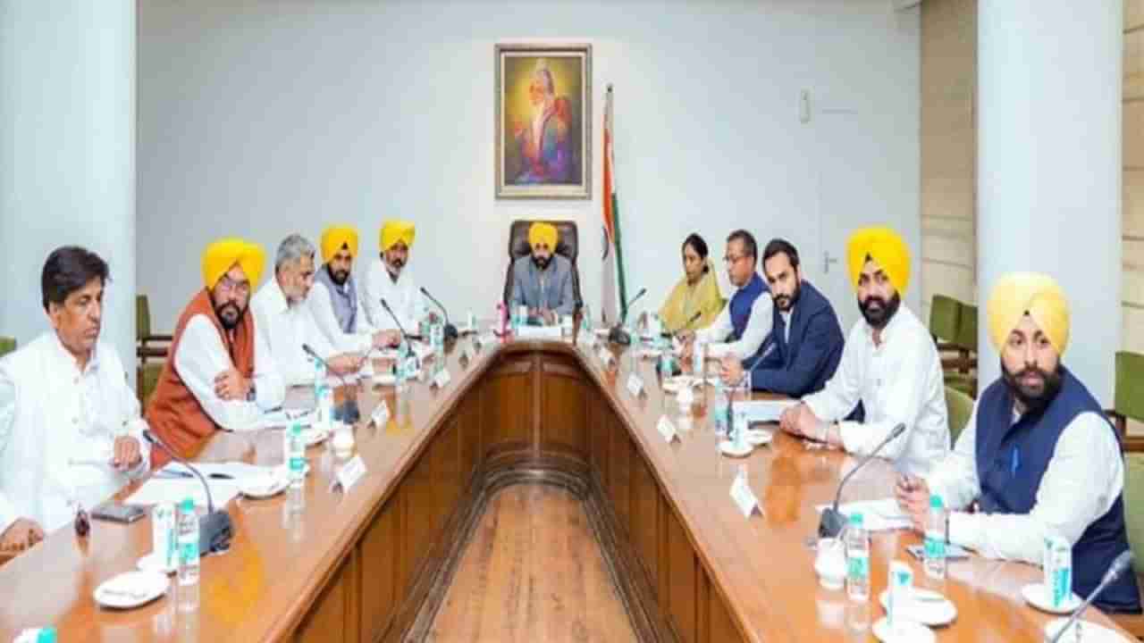 Punjab Cabinet: CM ભગવંત માનની પ્રથમ કેબિનેટ બેઠકમાં મોટો નિર્ણય, 25 હજાર પદોની તાત્કાલિક ભરતીને મંજૂરી