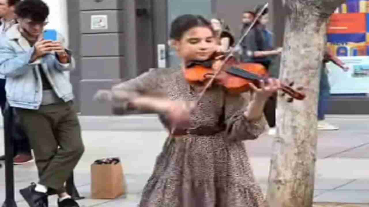 Viral Video: વિદેશોમાં છવાયું બિજલી-બિજલી ગીત, ગીત પર વાયોલિન વગાડતી છોકરીને જોઈને લોકો થઈ ગયા આશ્ચર્યચકિત
