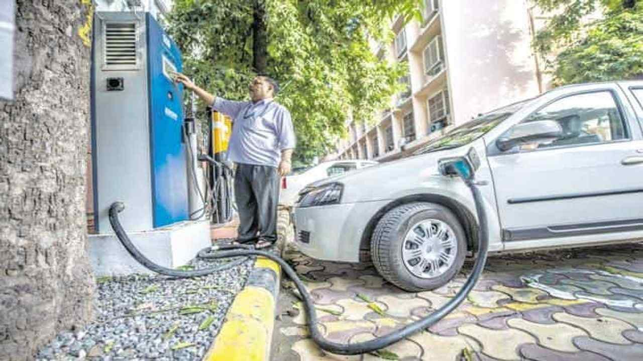 Surat : ઈ-વ્હીકલ પોલિસી લાવનાર સુરત મહાનગરપાલિકા હવે ખુદ 5 ઈ-કાર ખરીદશે