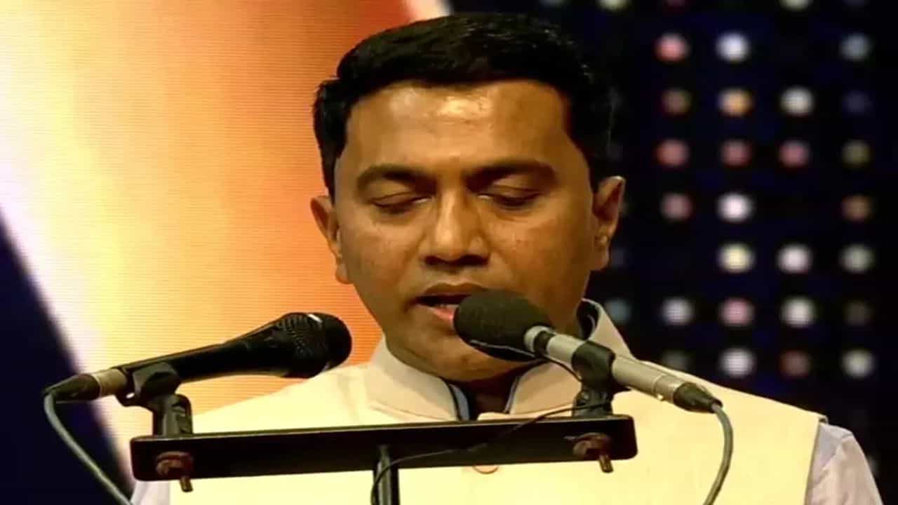 પ્રમોદ સાવંતે સતત બીજી વાર ગોવાના મુખ્યમંત્રી તરીકે લીધા શપથ