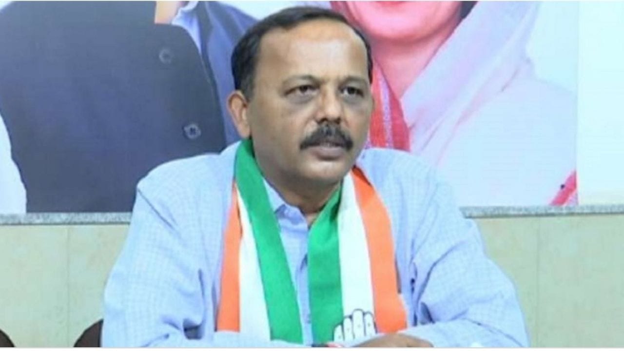 ગુજરાતમાં તલાટીઓને ભજન મંડળી ગણવાની સોંપેલી કામગીરીનો કોંગ્રેસે વિરોધ કર્યો ગુજરાતમાં તલાટીઓને ભજન મંડળી ગણવાની સોંપેલી કામગીરીનો કોંગ્રેસે વિરોધ કર્યો