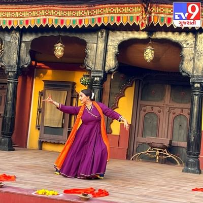 હોળી નિમિત્તે ખાસ આ સુફી ક્લાસિકલ નૃત્યનું આયોજન કરવામાં આવ્યું છે. જેને રસિયા કહેવામાં આવે છે, જે મથુરા વૃંદાવનમાં રાધાકૃષ્ણ રસિયા કરે છે ત્રણ મહિનાની મહેનતથી આ નૃત્ય તૈયાર કરવામાં આવ્યું છે. આ સુફી ક્લાસિકલ નૃત્ય ક્લાસિકલ નૃત્યનું મિશ્રણ હોવાથી ફક્ત નિષ્ણાતો દ્વારા જ આ પરફોર્મ કરી શકાય છે.