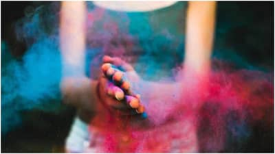 Holi Skin Care Tips: હોળીની ઉજવણી દરમિયાન કઈ રીતે રાખશો ત્વચા અને વાળનું ધ્યાન ? વાંચો આ ખાસ અહેવાલ