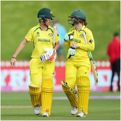 ભારત અને ઓસ્ટ્રેલિયા વચ્ચે રમાયેલી મેચ ઘણી રીતે ખાસ હતી. પરંતુ, આ મેચમાં એક એવું બન્યું જે મહિલા વર્લ્ડ કપના ઈતિહાસમાં પહેલીવાર જોવા મળ્યું. ખરેખર, ભારત-ઓસ્ટ્રેલિયા મેચમાં 3 સદીની ભાગીદારી જોવા મળી હતી. મહિલા વર્લ્ડ કપમાં આ પહેલા ક્યારેય કોઈ મેચમાં આવું બન્યું નથી. તેમાંથી 2 ભાગીદારી જીતનું ઉદાહરણ બની, તો એક પર હારનું નામ લખાયુ.