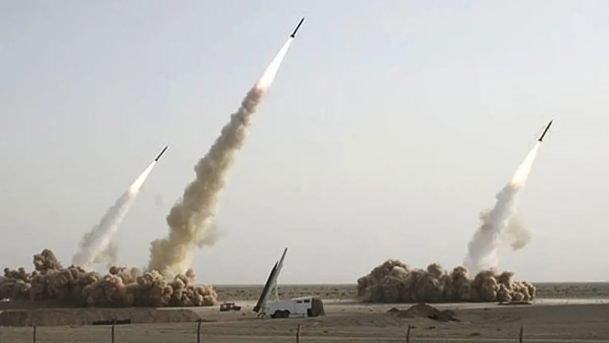 US Iran Tension: રશિયા યુક્રેન યુદ્ધ વચ્ચે વધુ એક યુદ્ધ ? મિસાઈલ હુમલા બાદ અમેરિકા અને ઈરાન વચ્ચે તણાવ વધ્યો