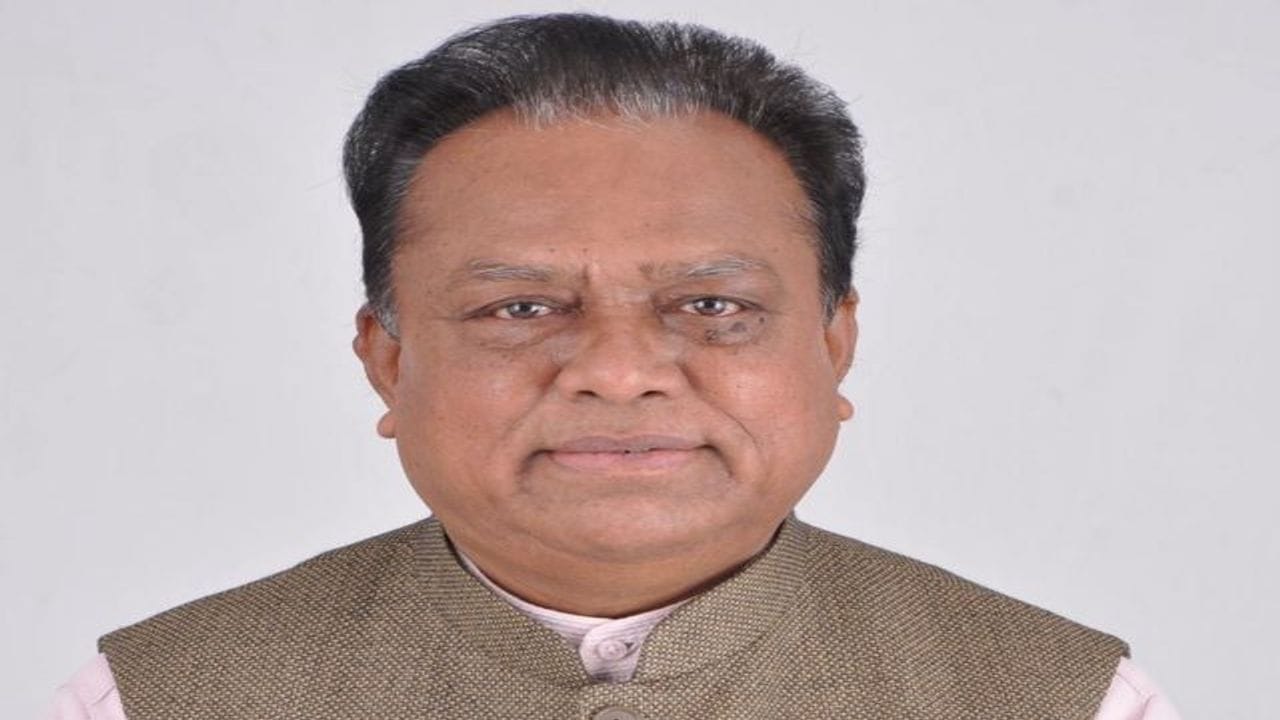 ગુજરાત કોંગ્રેસ પ્રદેશ પ્રમુખ જગદીશ ઠાકોરે યુક્રેનમાં ફસાયેલા ભારતીય વિદ્યાર્થીઓને તાત્કાલિક પરત લાવવા વડાપ્રધાનને અપીલ કરી ગુજરાત કોંગ્રેસ પ્રદેશ પ્રમુખ જગદીશ ઠાકોરે યુક્રેનમાં ફસાયેલા ભારતીય વિદ્યાર્થીઓને તાત્કાલિક પરત લાવવા વડાપ્રધાનને અપીલ કરી