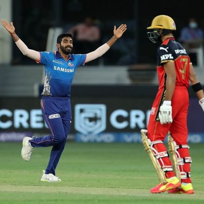 IPL 2022 26 માર્ચથી શરૂ થઈ રહ્યું છે અને તે પહેલા કેટલાક એવા આંકડા છે જે દરેક ચાહક માટે જાણવું મહત્વપૂર્ણ છે. T20 ક્રિકેટમાં બેટ્સમેનોનું વર્ચસ્વ હોવા છતાં, બોલરો રમતને ફેરવવામાં માહિર છે. બોલિંગમાં કયા ખેલાડીએ IPLમાં પોતાની ઓળખ બનાવી? IPLમાં સૌથી વધુ વિકેટ લેનાર કોણ છે? આગળ જાણો. 