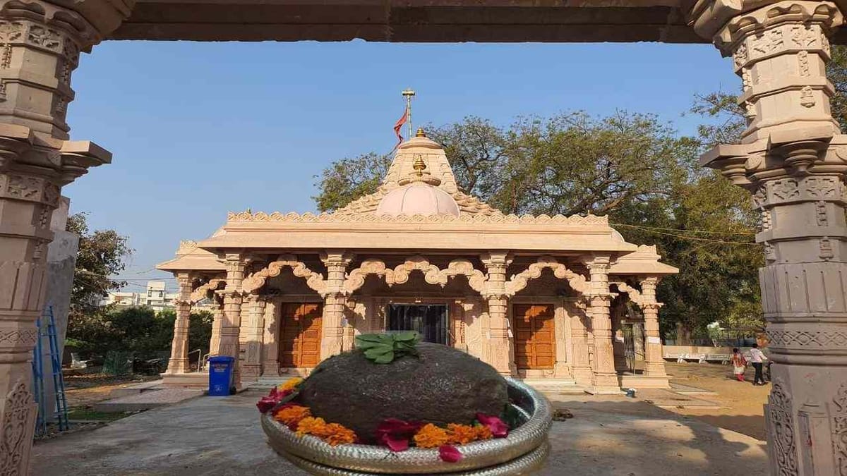 Kheda: ચરોતરનું મીની સોમનાથ એટલે  નડિયાદનું મોટા કુંભનાથ મહાદેવ, જાણો ભક્તોને કેમ છે આ મંદિરમાં આટલી આસ્થા
