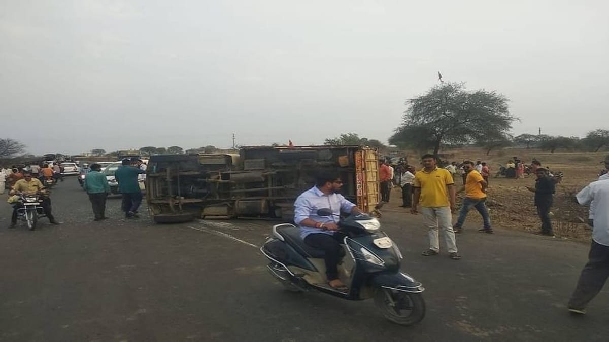 Maharashtra : માલેગાંવના ભયાનક અકસ્માતમાં 6 લોકોના ઘટનાસ્થળે જ મોત, 4 ગંભીર રીતે ઘાયલ