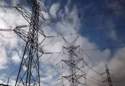 Mehsana : ઉંઝા તાલુકાના ખેડૂતો અપૂરતી વીજળીના કારણે પરેશાન, પૂરતી વીજળીની માંગ Mehsana : ઉંઝા તાલુકાના ખેડૂતો અપૂરતી વીજળીના કારણે પરેશાન, પૂરતી વીજળીની માંગ