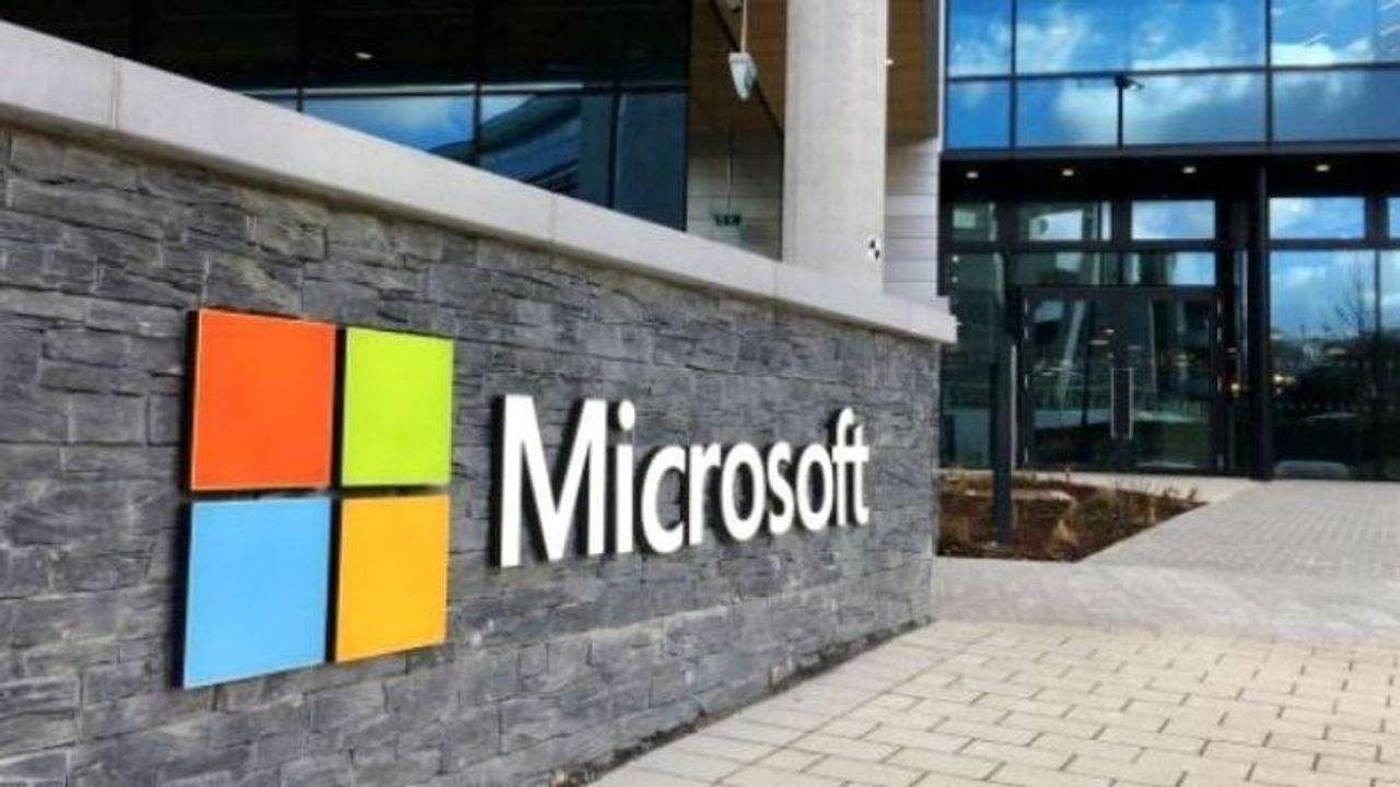 Russia Ukraine Crisis: એપલ બાદ Microsoftની મોટી કાર્યવાહી, હવે રશિયામાં નહીં વેચાય કંપનીની પ્રોડક્ટ