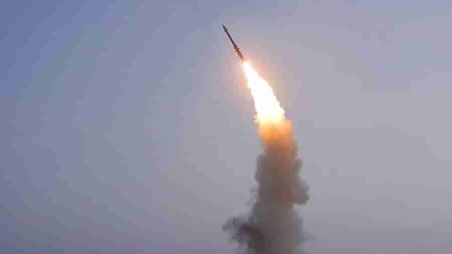 North Korea Missile Test: વિશ્વને ડરાવવામાં વ્યસ્ત ઉત્તર કોરિયા, પહેલા કરી મિસાઈલ લોન્ચ અને હવે દરિયામાં ગોળીબાર