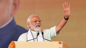 PM Modi એ આઝાદીના અમૃતકાળમાં ગામડાઓને સમૃદ્ધ બનાવવા જનપ્રતિનિધિઓને આહ્વાન કર્યું