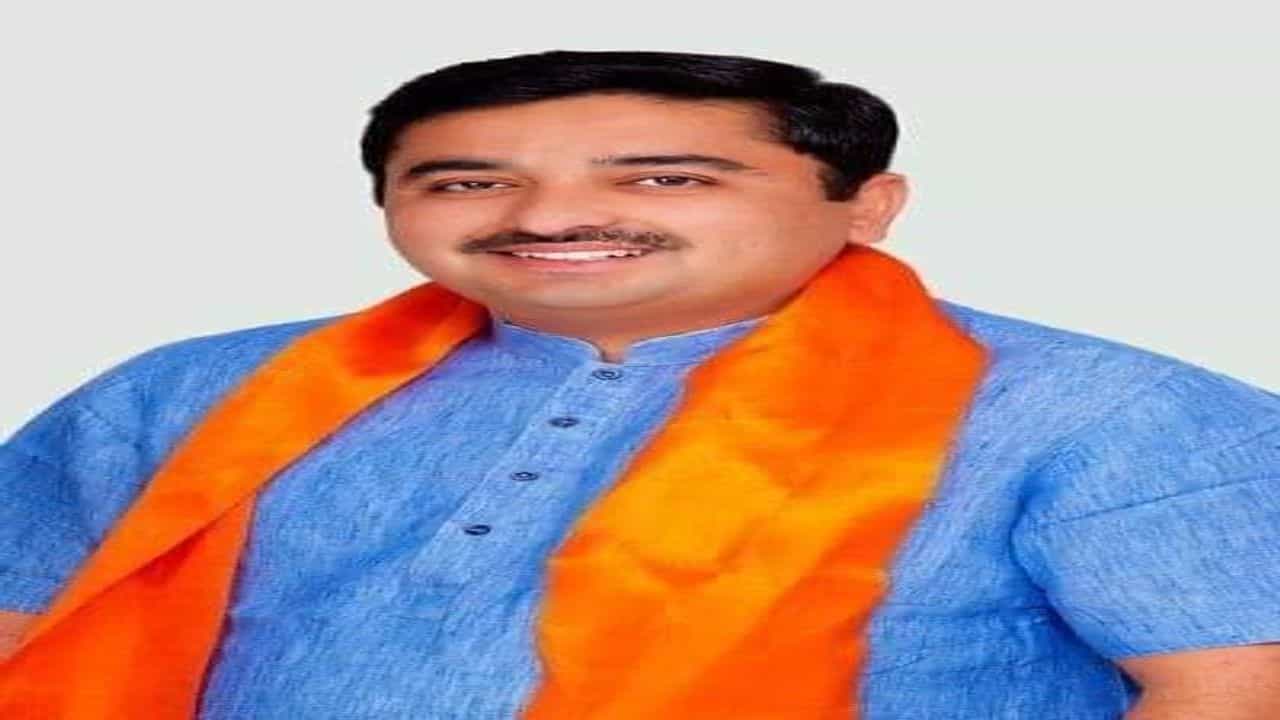 રાજસ્થાનના ધારાસભ્યના આક્ષેપનો ભાજપે આપ્યો વળતો જવાબ, પ્રદિપસિંહ વાઘેલાએ કહ્યુ ”ભાજપ પોતાના જ ધારાસભ્યોને સાચવી નથી શકતી”