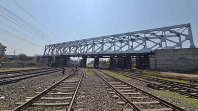 Ahmedabad : ખોખરા બ્રિજ ઉપર રેલવેએ 92 મીટરનો ઓપનવેવ ગર્ડર લોન્ચ કર્યો
