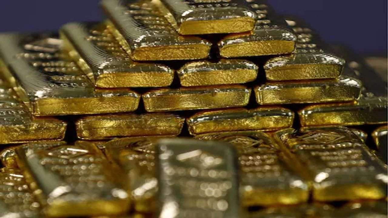 Sovereign Gold Bond:  ખુલ્લા બજાર કરતા 1300 રૂપિયા સસ્તું સોનું વેચી રહી છે સરકાર, જાણો કેવી રીતે કરવી ખરીદી