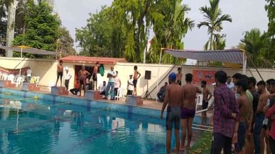 Bhavnagar: જિલ્લા કક્ષાની તરણ સ્પર્ધામાં પાલિતાણા તાલુકાની શાળાના બાળકોનો ડંકો, ચેકડેમમાં પ્રેક્ટિસ કરી જિલ્લા કક્ષાની સ્પર્ધા જીતી