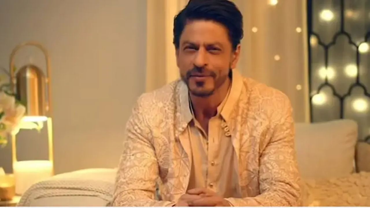 Talking about Aryan Khan's drug case, Shah Rukh Khan got emotional