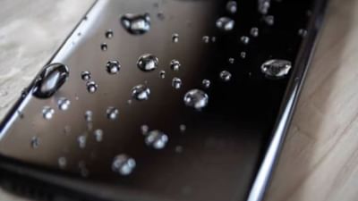 Tech Tips: તમારો સ્માર્ટફોન વોટરપ્રુફ છે કે વોટર રેઝિસ્ટન્સ, આ રીતે ઓળખો અને તેનો અર્થ પણ જાણો