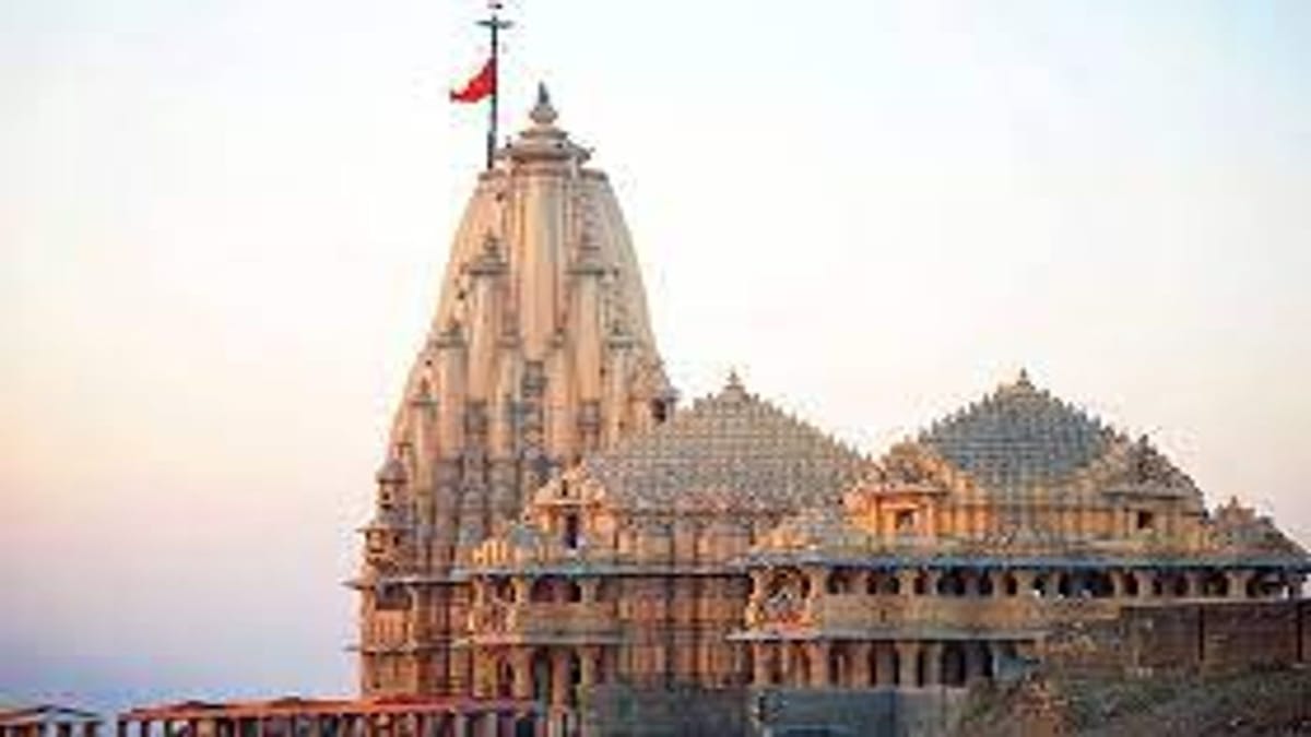 આજે મહાશિવરાત્રિનું મહાપર્વ, સોમનાથ મંદિર હર હર મહાદેવના નાદથી ગુંજ્યુ, ભક્તો માટે મંદિર સતત 42 કલાક રહેશે ખુલ્લુ