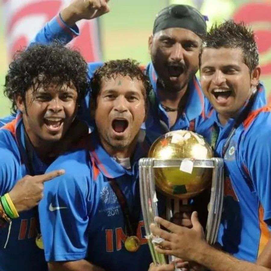2007 પછી, શ્રીસંત 2011 માં ODI વર્લ્ડ કપ જીતનાર ભારતીય ટીમનો પણ ભાગ હતો. જોકે, તેમાં તેણે માત્ર પ્રથમ મેચ અને અંતિમ મેચ જ રમી હતી. બંને મેચમાં તેને કોઈ વિકેટ મળી ન હતી.