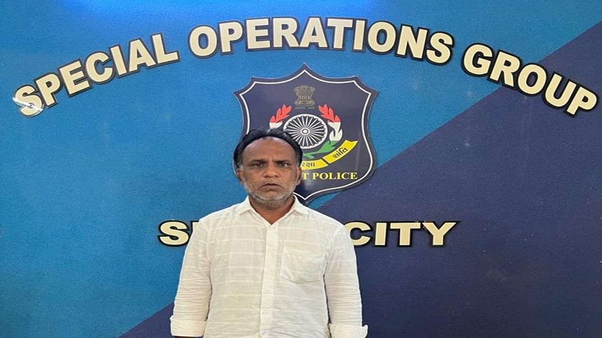 Surat : મહિલા સફાઇ કામદારને લગ્નની લાલચ આપી દુષ્કર્મ ગુજારનાર યુવકની એસઓજી પોલીસે ધરપકડ કરી