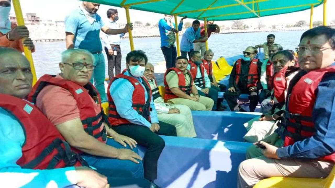 Mehsana: વડનગર પણ પ્રવાસન સ્થળ તરીકે વિકસશે, સહેલાણીઓ માટે શર્મિષ્ઠા તળાવમાં નૌકાવિહારનો પ્રારંભ