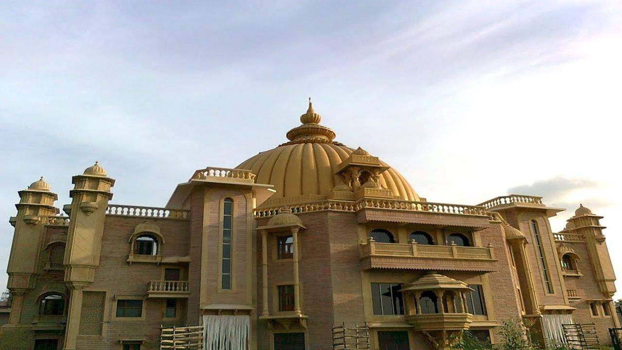 Vadodara : હરિધામ સોખડા મંદિર ફરી વિવાદમાં, પ્રબોધસ્વામી સાથે મંદિરમાં ગેરવર્તન થયાનો આક્ષેપ