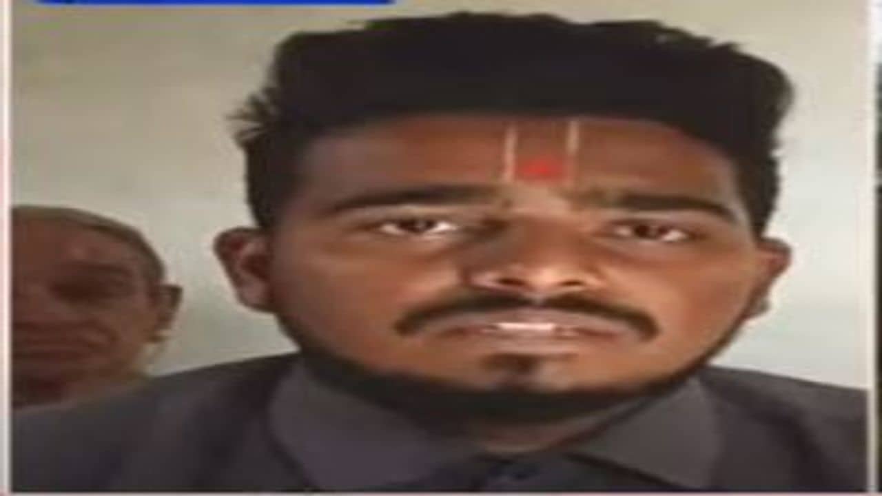 Vadodara: યુક્રેનમાં ફસાયેલા ભારતીય વિદ્યાર્થીઓની વ્હારે આવ્યો BAPSનો સ્વયંસેવક જીલ પટેલ, આ રીતે કરી રહ્યો છે વિદ્યાર્થીઓની મદદ