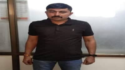 લાંચીયો કોન્સ્ટેબલ : વરાછા પોલીસ મથકનો કોન્સ્ટેબલ 20 હજારની લાંચ લેતા ઝડપાયો