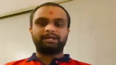 પોલેન્ડમાં વસતા આણંદના બિઝનેસમેન ભારતીયોની મદદે આવ્યા, વીડિયો જાહેર કરી જેને જરૂર હોય તેને મદદ માટે સંપર્ક કરવા કહ્યું