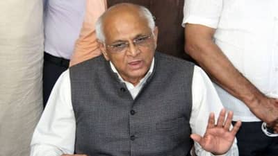 કૃષિ-પશુપાલન-મત્સ્યોદ્યોગના સેકટર્સમાં લોન-ધિરાણ-સહાયનો વ્યાપક લાભ પહોચાડવાની વ્યવસ્થા ગોઠવવા બેન્કોને મુખ્યમંત્રીની તાકીદ