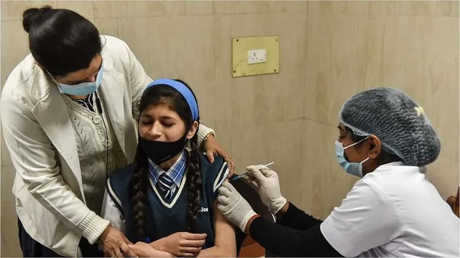 Covid Vaccination: દેશમાં 12-14 વર્ષની વયના 1 કરોડથી વધુ બાળકોને કોવિડ-19 રસીનો પ્રથમ ડોઝ આપવામાં આવ્યો- કેન્દ્રીય આરોગ્ય મંત્રી