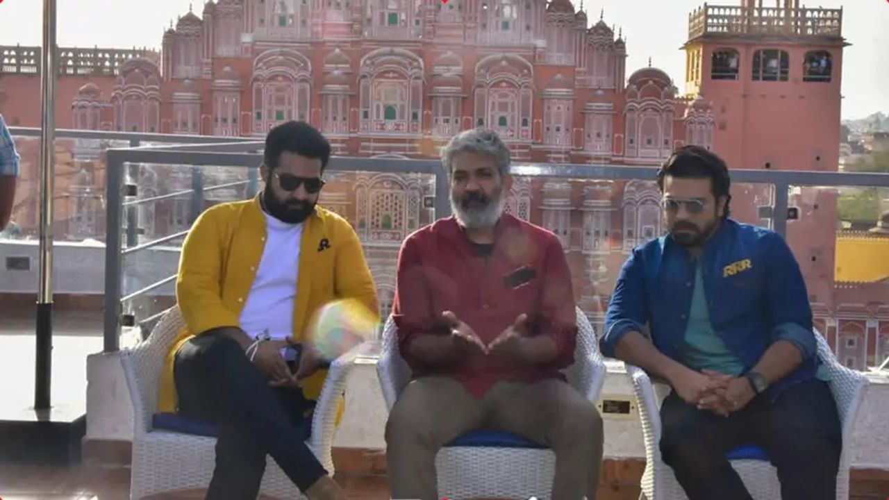 Team RRR in Jaipur : એસએસ રાજામૌલી, જુનિયર NTR અને રામચરણ સાથે પહોંચ્યા જયપુર,જાણો શું છે કારણ ?