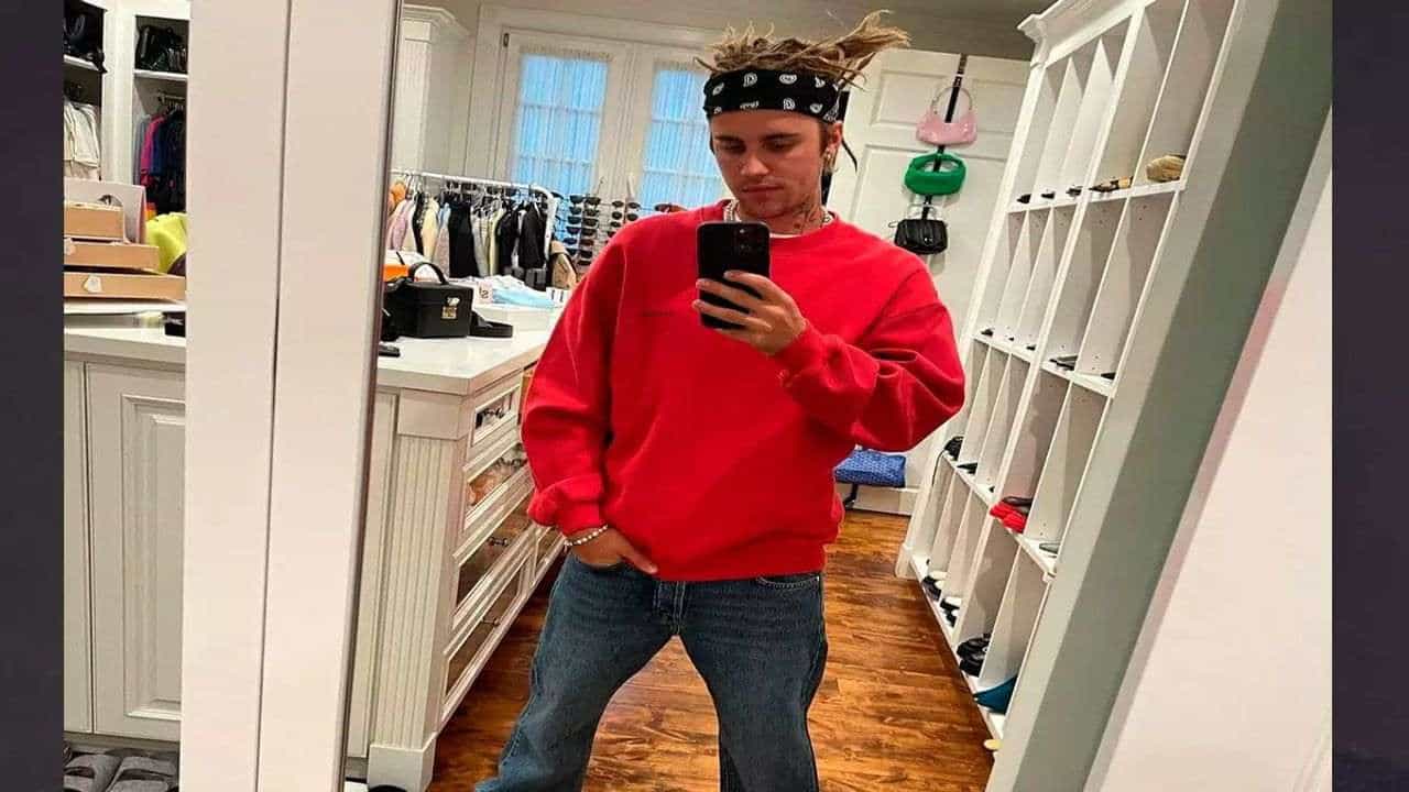 પૉપ સુપરસ્ટાર જસ્ટિન બીબર તેની કેનેડા અંગેની ટિપ્પણી બદલ કોન્સર્ટમાં થયો ખુબ જ ટ્રોલ