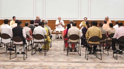 Gujarat assembly elections 2022: વિધાનસભા ચૂંટણી પહેલા PM મોદીએ ગુજરાતનાં સાંસદોનો ક્લાસ લીધો, દિલ્હીમાં બેઠક કરી