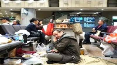 OMG ! પત્ની સાથે ઝઘડો થયો તો ઘર છોડી દીધું, 14 વર્ષથી એરપોર્ટ પર આવી રીતે  જીવન ગુજારી રહ્યો છે આ વ્યક્તિ