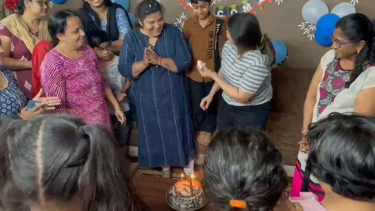 Patan : યુક્રેનમાં ફસાયેલી વિદ્યાર્થિની 5 દિવસના સંઘર્ષ બાદ પરત ફરી, જાણો પોલેન્ડ બોર્ડરની સ્થિતિ અંગે શું કહ્યું?