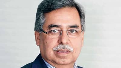 હીરો મોટોકોર્પના ચેરમેન પવન મુંજાલના ઘરે-ઓફિસે આવકવેરાના દરોડા