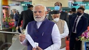 Pune Metro: PM મોદીએ ટિકિટ ખરીદી પુણે મેટ્રોની કરી સવારી, તસવીરો સોશિયલ મીડિયા પર વાયરલ