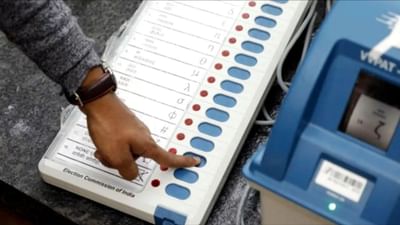 UPમાં  મતગણતરી પહેલા EVM પર હંગામો, અખિલેશના આરોપો પર ચૂંટણી પંચે સ્પષ્ટતા કરી