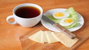 Breakfast Mistake : બાફેલા ઈંડા અને ચા એક સાથે લેવાથી શરીરમાં ઉભી થઈ શકે છે આ સમસ્યાઓ