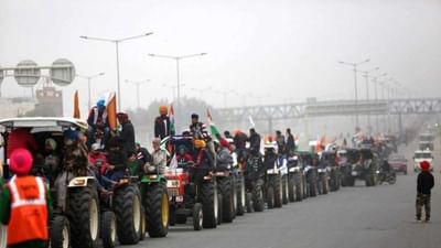 NCR પ્રદેશમાં 10 વર્ષ જૂના ટ્રેક્ટર ચલાવવા પર પ્રતિબંધ ન મૂકવા માટે ખેડૂતો કરી રહ્યા છે વિરોધ