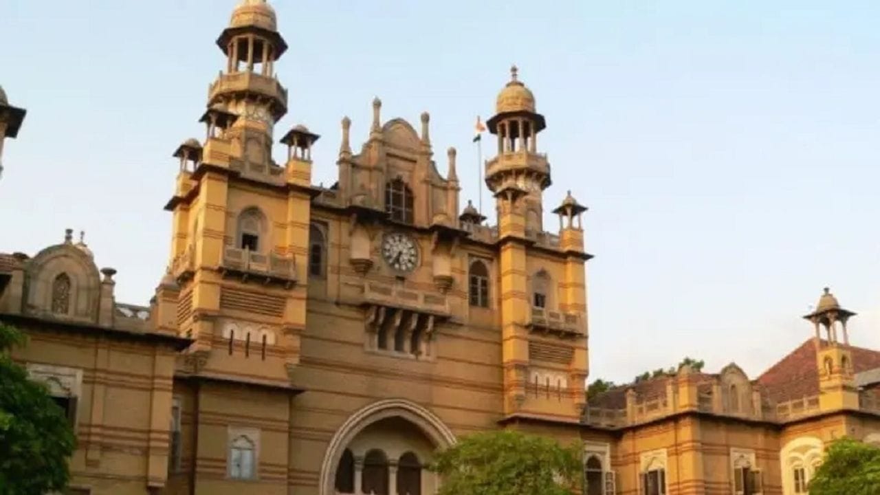 Keyur Rokadia Vadodara: મેયરના વોર્ડના જ કારોડિયા ગામની દુર્દશા, કોર્પોરેશનમાં સમાવેશ ...
