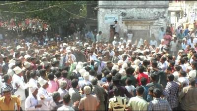 પોરબંદરના કડછ ગામે ધૂળેટી પર્વની ગ્રામજનો દ્વારા 750 વર્ષ જૂની પરંપરાગત ઉજવણી