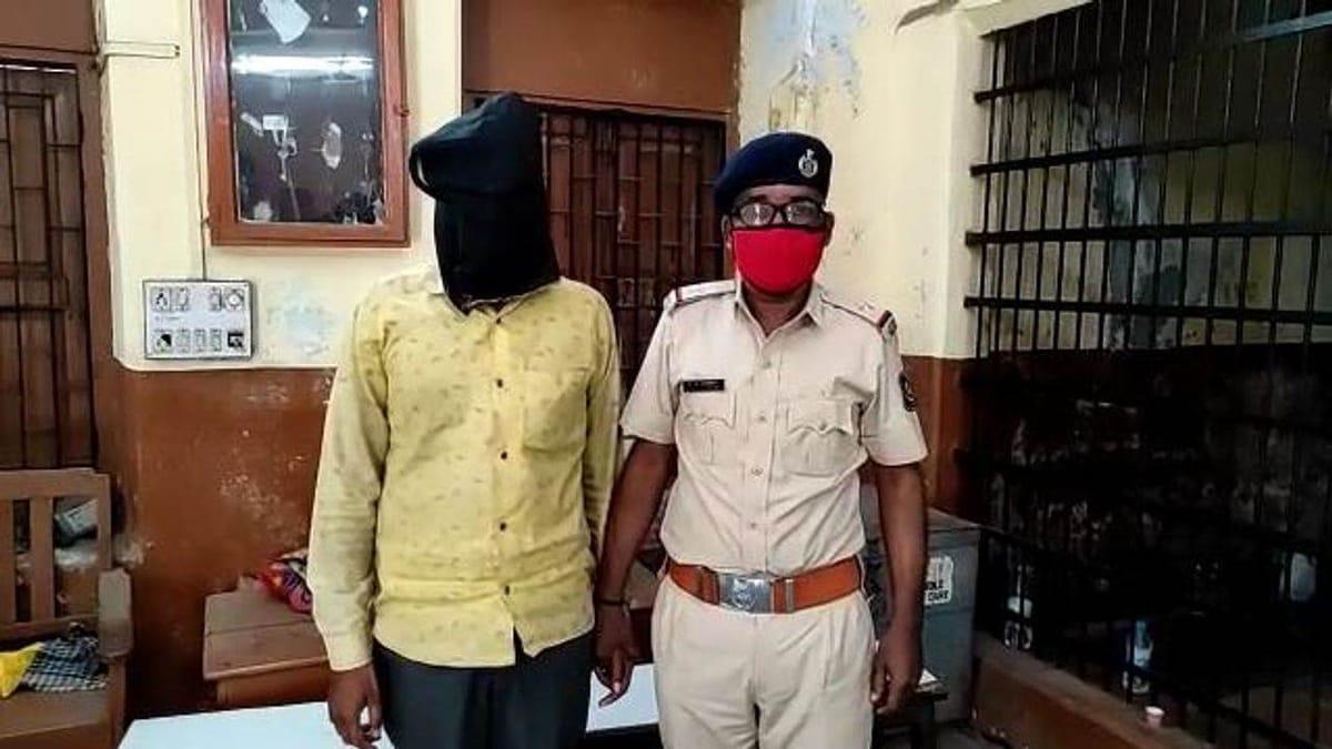 Surat : મહાઠગબાજ ભુવો આખરે પોલીસ ગિરફ્તમાં, ભોગ બનનાર મહિલાએ કરી હતી આત્મહત્યા