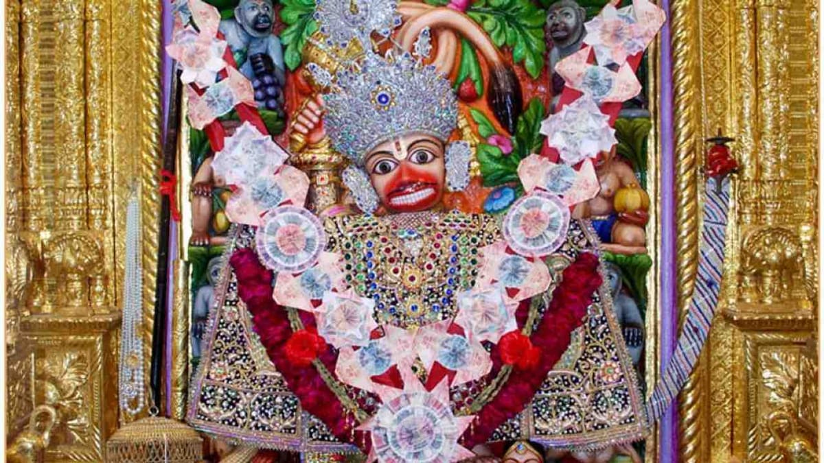 બોટાદ સાળંગપુર હનુમાનજી મંદિર ખાતે ઉજવાયો દિવ્ય રંગોત્સવ, દાદાને પિચકારી સાથે રંગોનો શણગાર